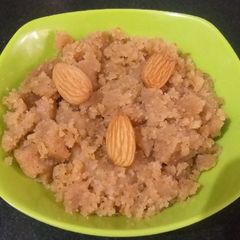 A picture of Suji Halwa.