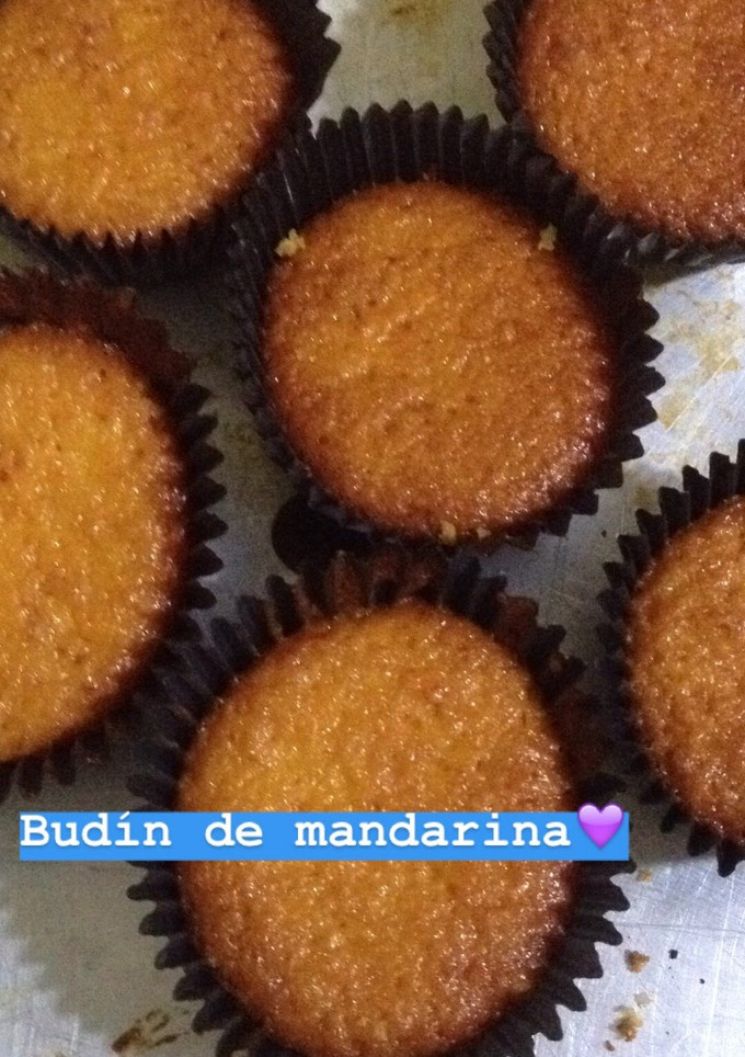 Una foto de Budín de mandarina😋