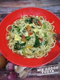 Foto resep Mie Godog Yogya - mie siram - mie kuah - mie nyemek enak