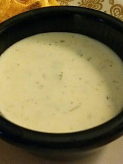 A picture of Simple Ranch Dressing.