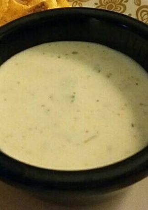 A picture of Simple Ranch Dressing.