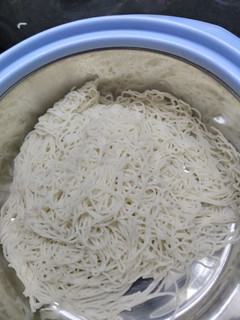 புழுங்கல் அரிசி சாஃப்ட் இடியாப்பம் செய்முறை முக்கிய புகைப்படம்