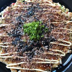 A picture of Okonomiyaki.
