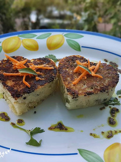 A picture of Tawa Rava Dhokla.