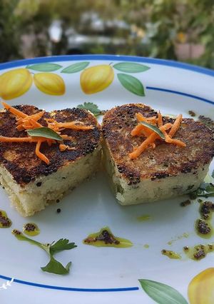 A picture of Tawa Rava Dhokla.