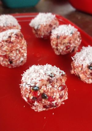 Una foto de Trufas exprés de avena y pasionaria/maracuyá/fruto de la pasión