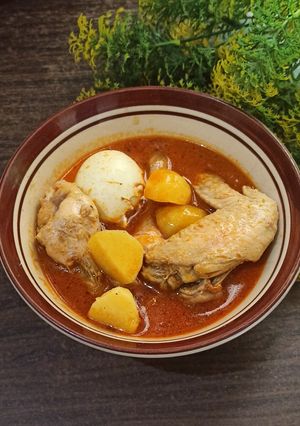 Foto resep Gulai ayam telur kentang instan