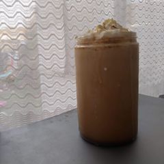 A picture of Iced caramel coffee.