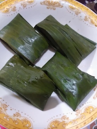 Cara Gampang Membikin Resep Nagasari lumer isi gula merah yang Uenak Anti Ribet, Mantap