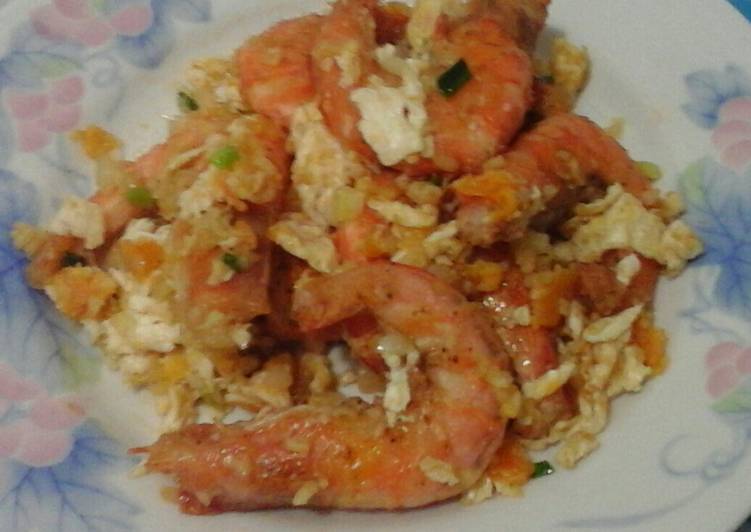 Resep: 18.Udang goreng telur asin#BikinRamadanBerkesan yang Renyah