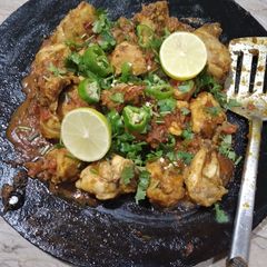 A picture of Tawa chicken.