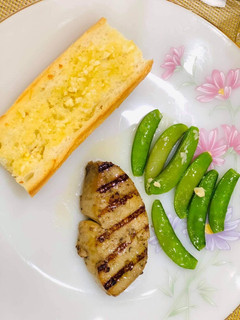 Hình của món Gan ngỗng áp chảo của ba.