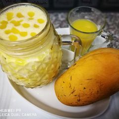 A picture of Mango Lassi.
