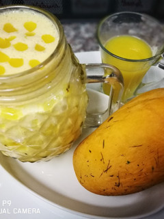 A picture of Mango Lassi.