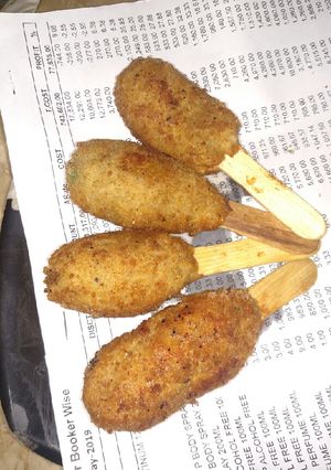 A picture of Drumsticks.