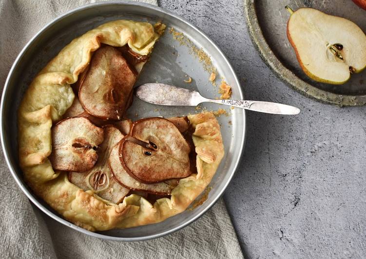 How to Prepare Favorite Pear Gallette