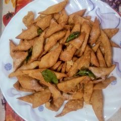 A picture of Delicious And Healthy Wheat Flour Namkeen.