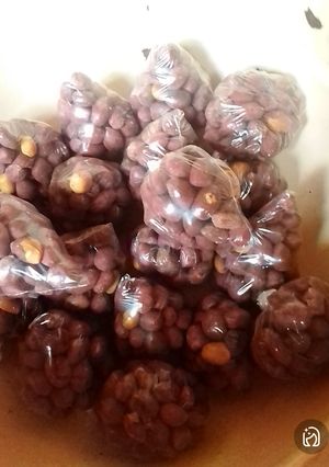 A picture of Roasted Groundnut for commercial selling.