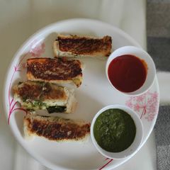 A picture of Bread panner roll with rajma.