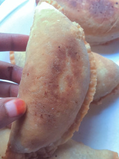 Crunchy fried meatpie ainihin hoton girkin