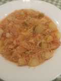 Guiso marinero de cazón o tintorera con papas y fideos