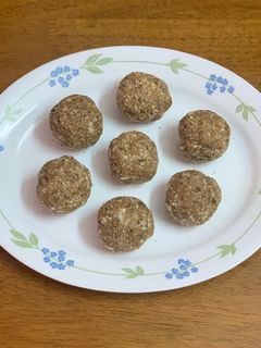 Anjeer And Khajur Dry Fruits Discs Recipe by Susmita Patnaik - Cookpad