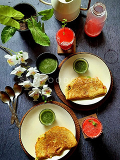 A picture of Oats and Moong dal Cheela.