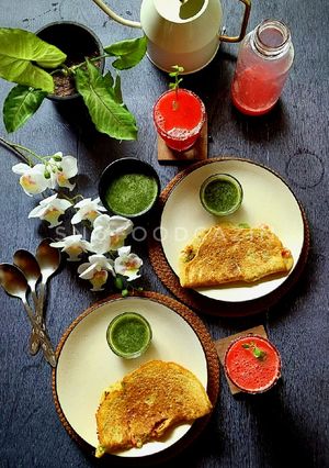 A picture of Oats and Moong dal Cheela.