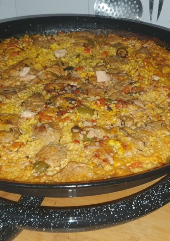 Una foto de Arroz/paella : solomillo, foie y trufa con setas 😍