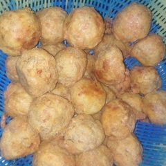 A picture of Yam balls.