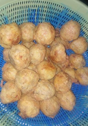 A picture of Yam balls.