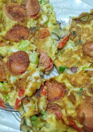 Foto resep Telur Dadar Suka Suka Toping Sosis
