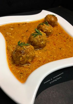 A picture of Chicken Kofta Curry.