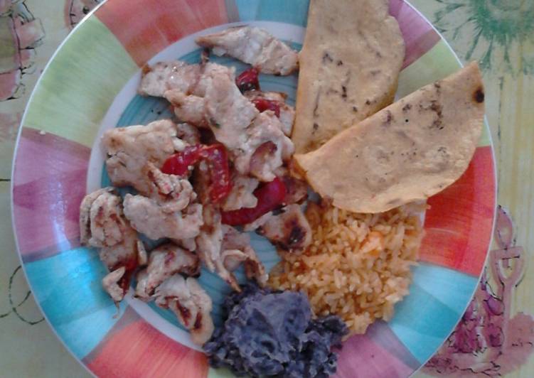 Fajitas de Pollo Asado (María y el Pitacoche)