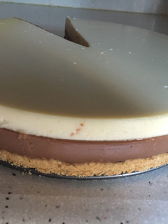 Una foto de Tarta tres chocolates