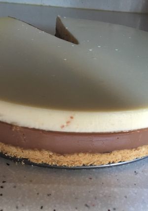 Una foto de Tarta tres chocolates