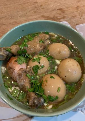 รูปของ ยำไข่พะโล้
