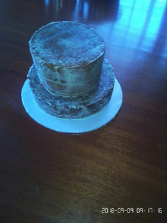 A picture of Sola peanut butter cake.