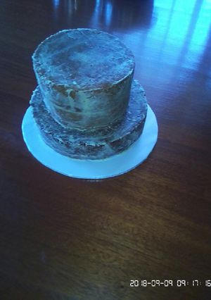 A picture of Sola peanut butter cake.