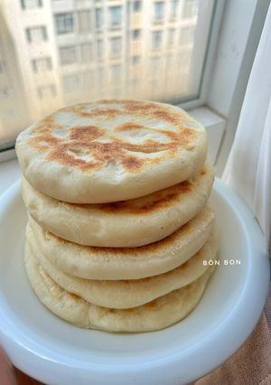 Hình của món Pita bread - Bánh Mì Pita không cần lò nướng.