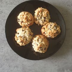 A picture of Rock Drops with only Currants.