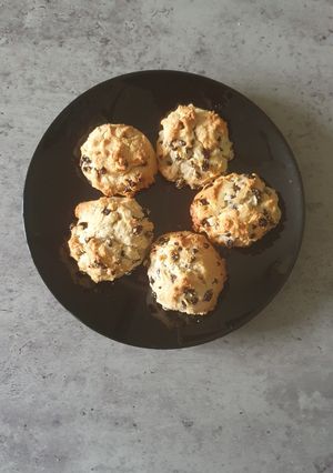 A picture of Rock Drops with only Currants.