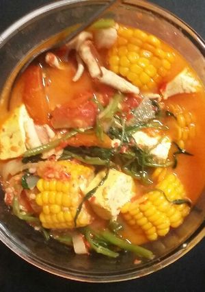 Foto resep Tom yam suki isi cumi otak otak dan bahan seadanya