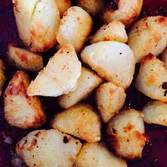 A picture of Roasted Potatoes.