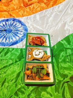 ট্রাইকালার নাচোস (Tricolor Nachos,, Recipe in Bengali) রেসিপির প্রধান ছবি