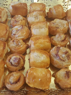 Foto principal de Canapés de hojaldre variados