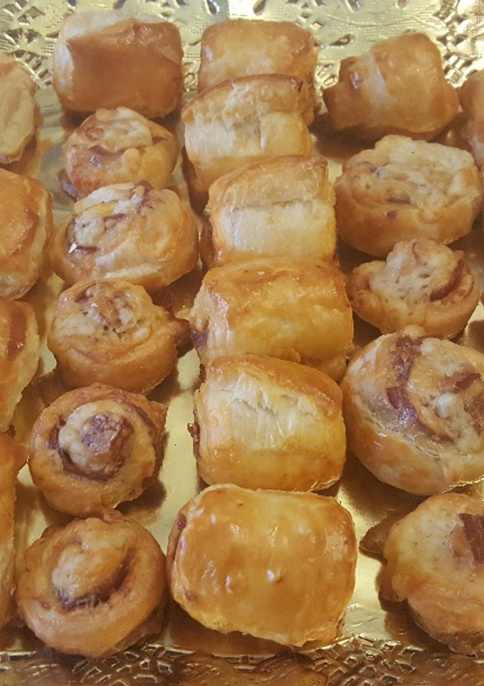 Una foto de Canapés de hojaldre variados