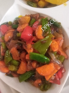 A picture of Chicken Vegetable Sauce.