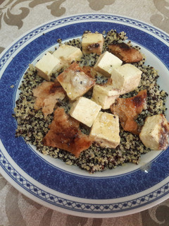 Una foto de 🇨🇳🇺🇸"Tofu general Tso chino-estadounidense” vegano