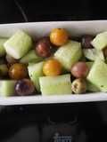 Ensalada de pepino, cherrys y aceitunas
